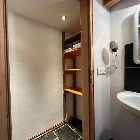 Gruen In Gruen * Detmold